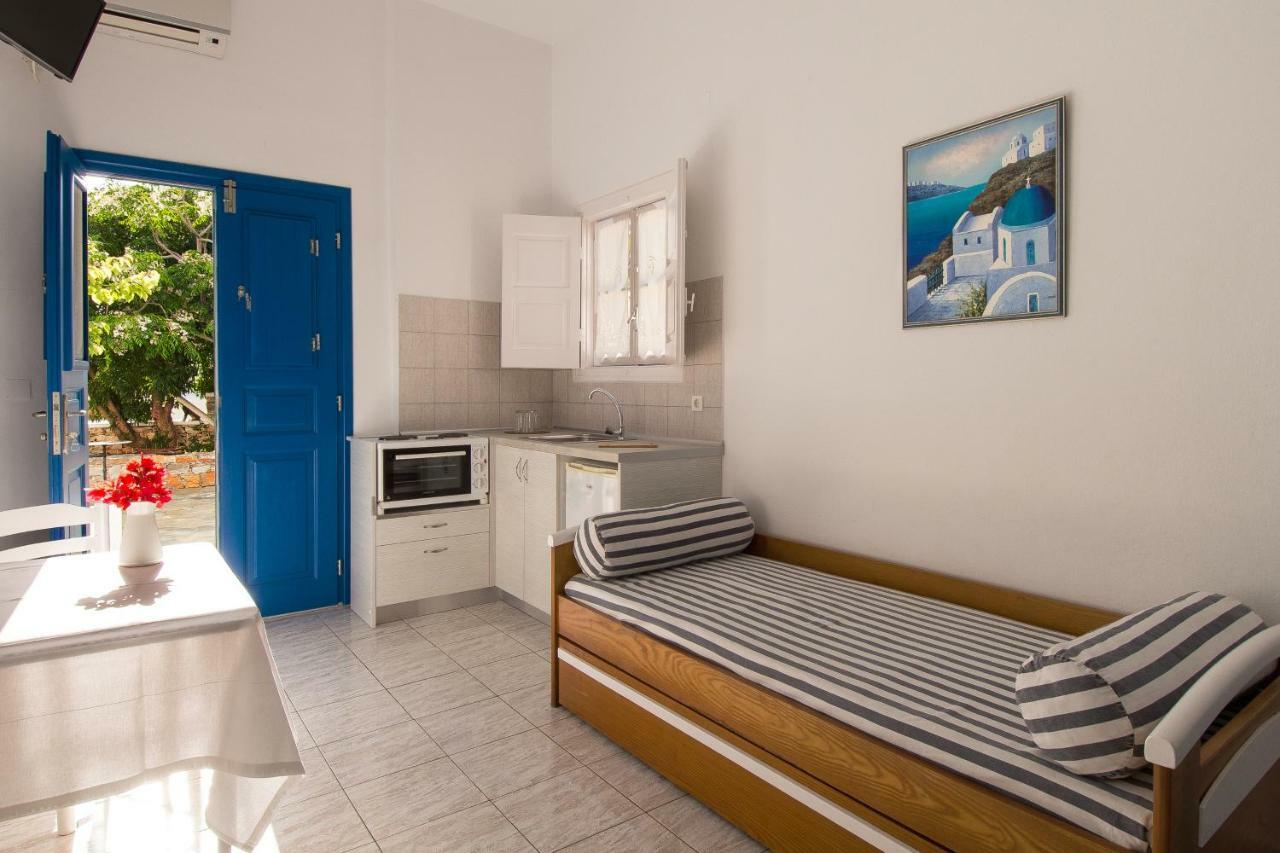 Evgenia Rooms And Apartments Folégandros Dış mekan fotoğraf