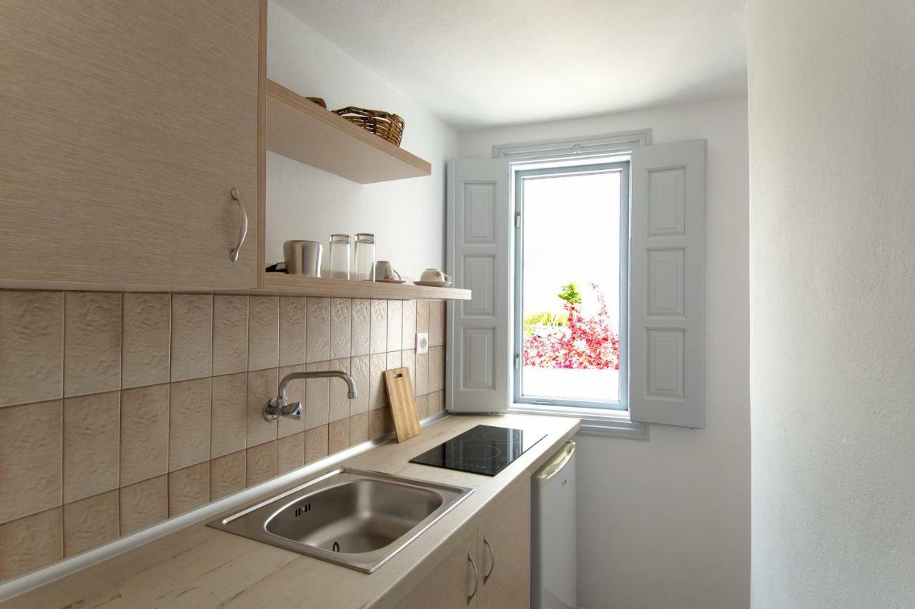 Evgenia Rooms And Apartments Folégandros Dış mekan fotoğraf
